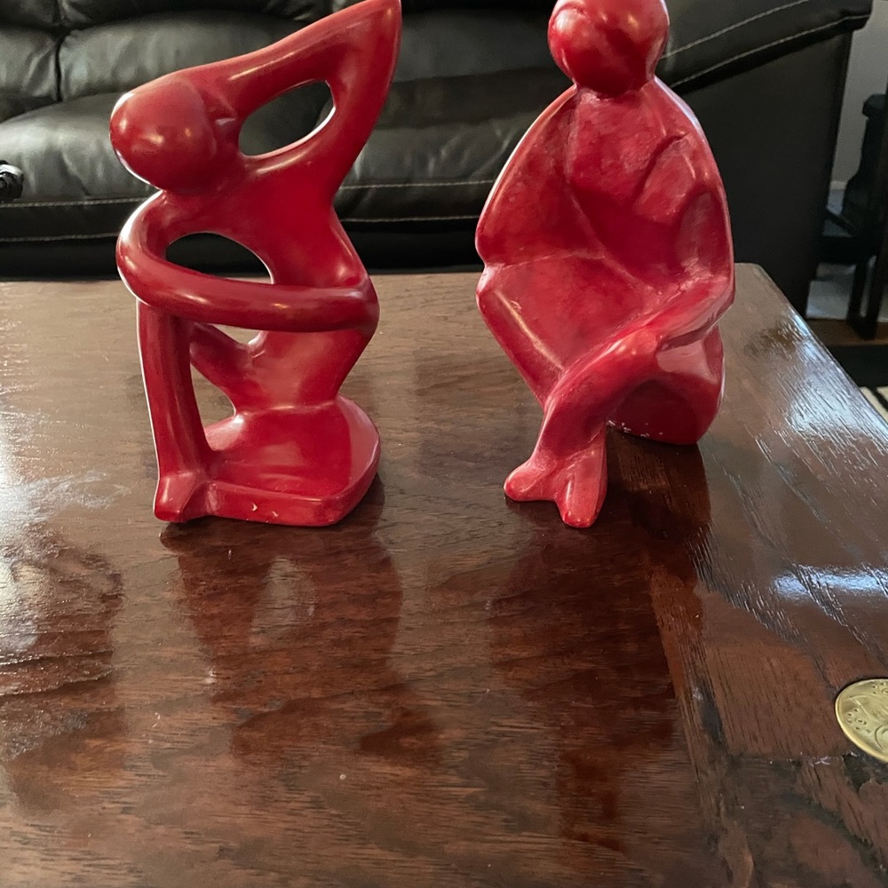 Two figures made on Kenya..